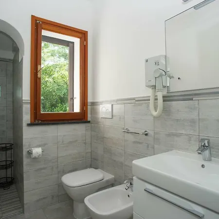 Le Mimose Apartamento Lacona