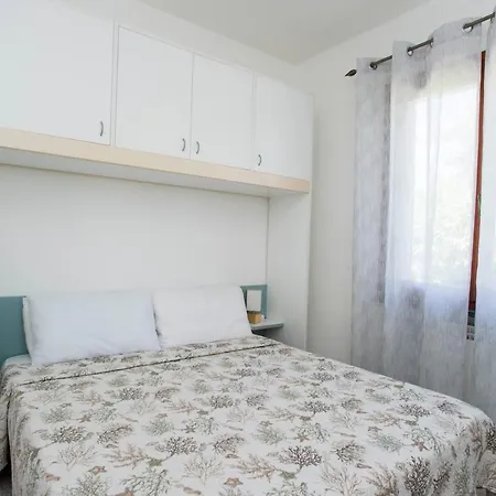 Le Mimose Лакона